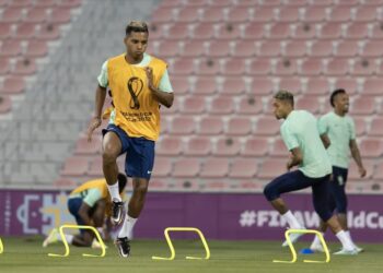 Rodrygo tem posição assegurada para o duelo final da seleção na fase de grupos da Copa no Catar. Lucas Figueiredo/CBF