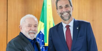 O presidente Lula chamou o deputado Enio Verri para formalizar o convite Foto; Ricardo Stuckert