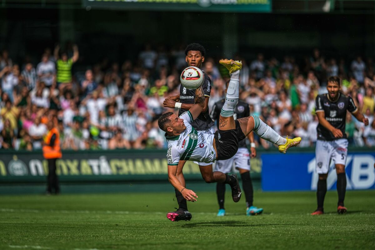 Aruko vai a Curitiba