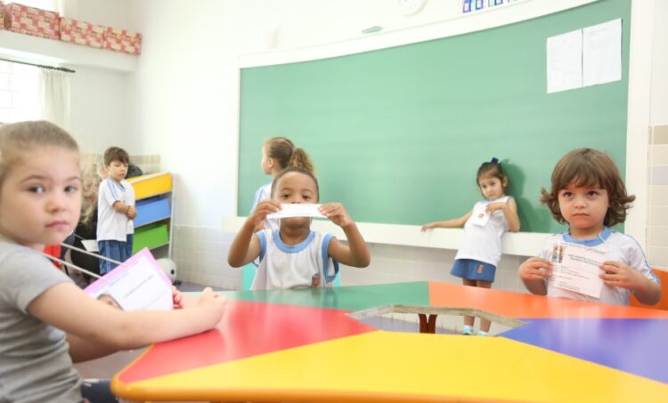 Plantão de Férias começa em oito CMEIs de Maringá