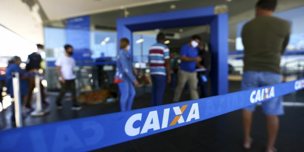 Caixa começa a pagar hoje abono salarial de 2021