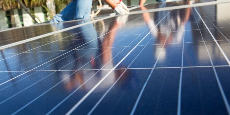 Energia solar ultrapassa 25 GW e alcança 11,6% da matriz elétrica