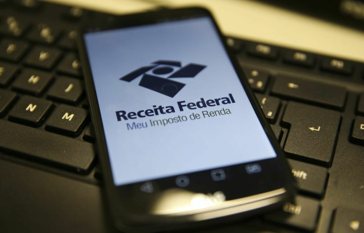 Imposto de Renda 2023: declaração pré-preenchida e Pix terão prioridade no reembolso para contribuintes