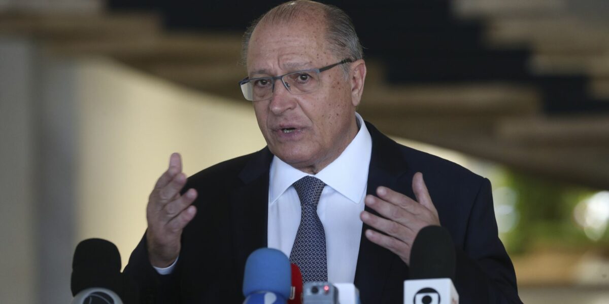 Alckmin diz que reforma tributária tem que ser feita neste ano