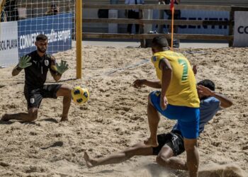 Brasil bate Uruguai na estreia da Copa América de beach soccer