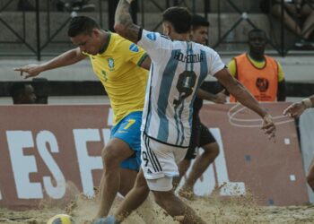 Brasil goleia Argentina na Copa América de beach soccer