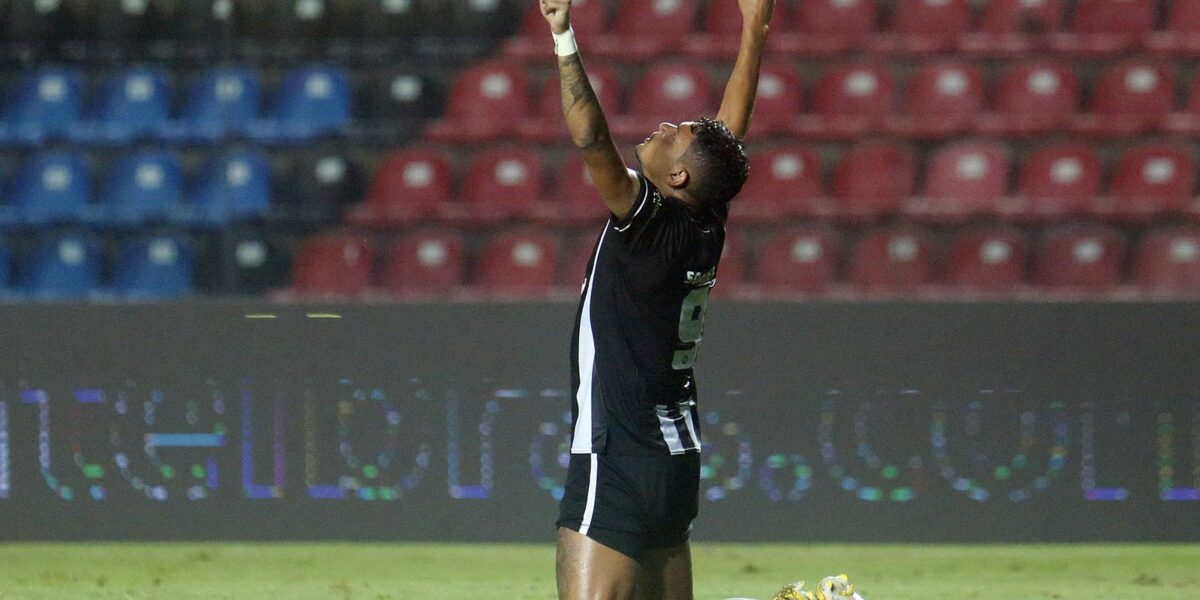 Com show de Tiquinho, Botafogo faz 7 a 1 para seguir na Copa do Brasil