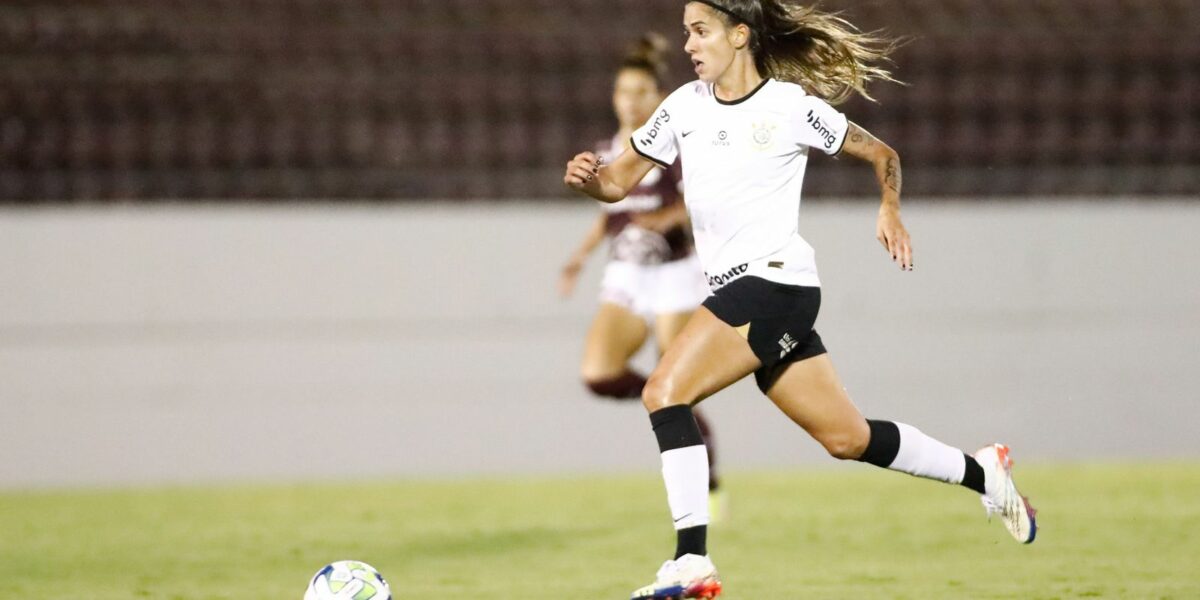 Corinthians bate Ferroviária e assume liderança do Brasileiro Feminino