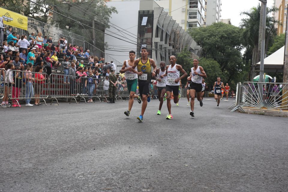 Prova Rústica Tiradentes, de Maringá