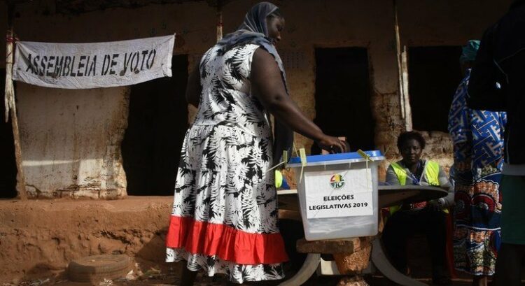 Guiné-Bissau recebe material para apoiar calendário eleitoral do país