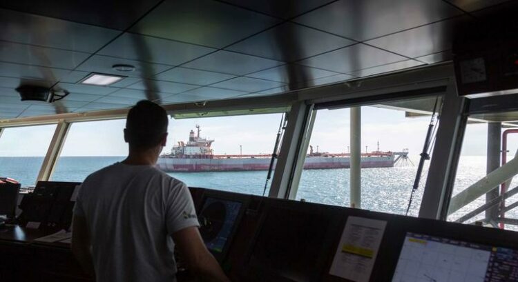 ONU coordena operação de resgate do superpetroleiro no Mar Vermelho