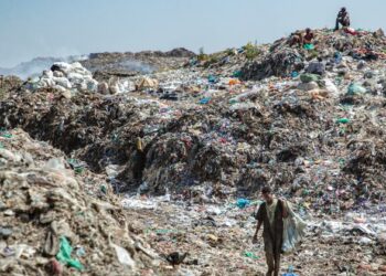 Agência da ONU adverte que “ciclo de vida do plástico” precisa ser repensado