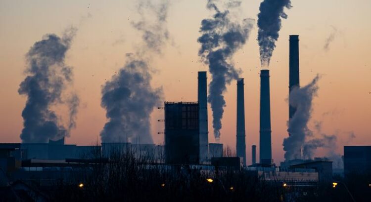 ONU pede que indústria de combustíveis fósseis pare de obstruir ação climática