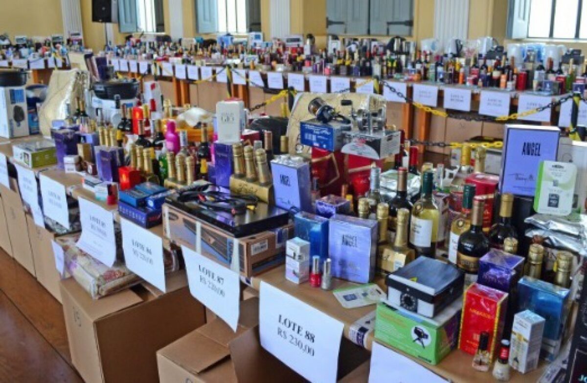Bazar de produtos apreendidos pela Receita Federal