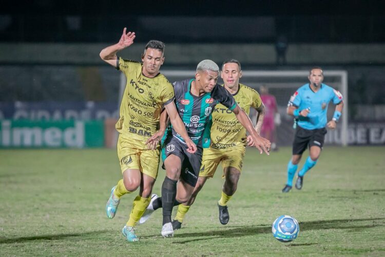 Maringá FC empata com o Cascavel