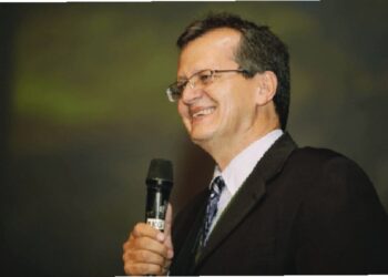 Professor Angelo Agostinho