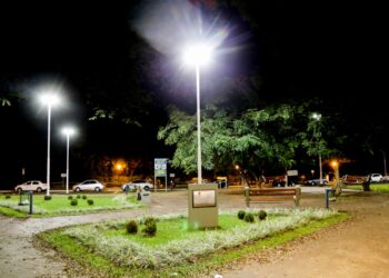 Troca de iluminação em toda a cidade promete grande economia - Foto: Aldemir de Morais