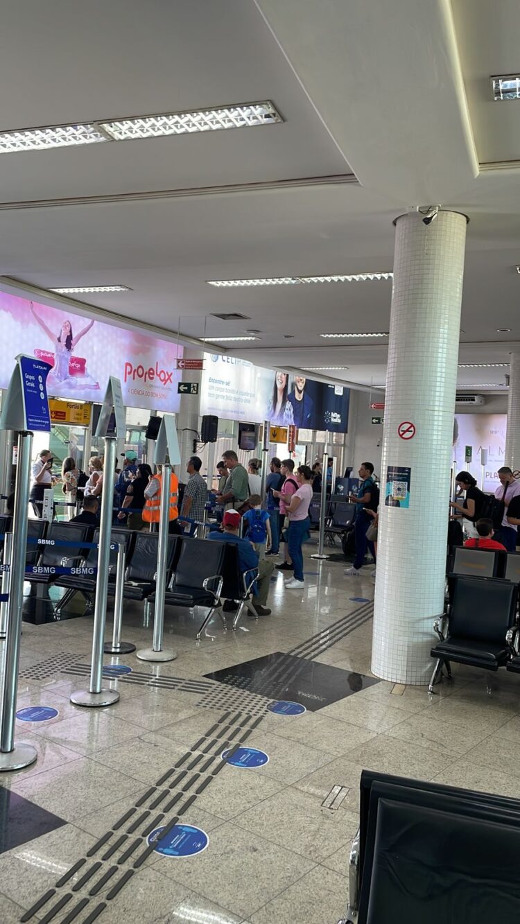 Sala de embarque do aeroporto de Maringá é ampliada