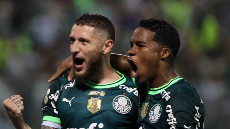 Palmeiras assume liderança