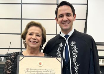 Tiago Valenciano é eleito para a presidência da Academia de Letras de Maringá