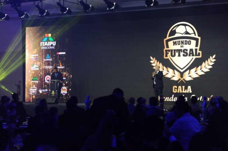 Gala Futsal vai homenagear empresa maringaense