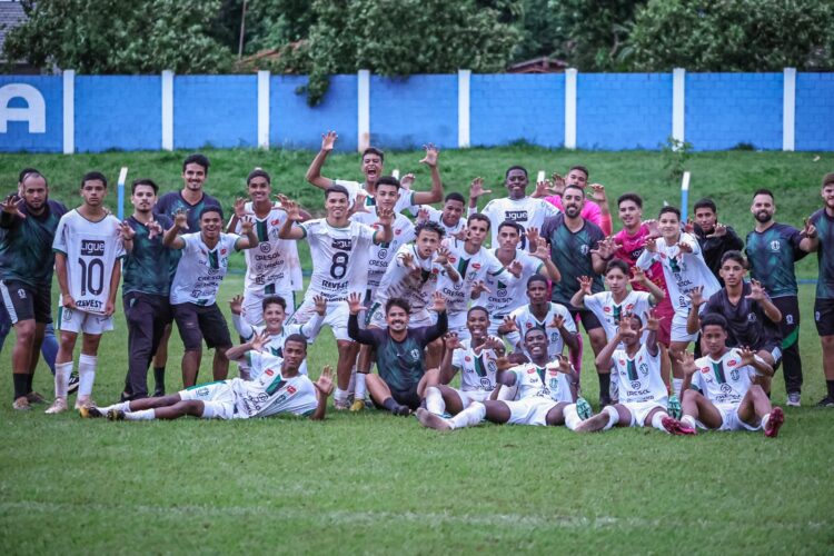Meninos do Tricolor maringaense fizeram história com classificação para as quartas de final diante do São Paulo em São Jorge do Ivaí. Foto: Luiz Viana/Assessoria