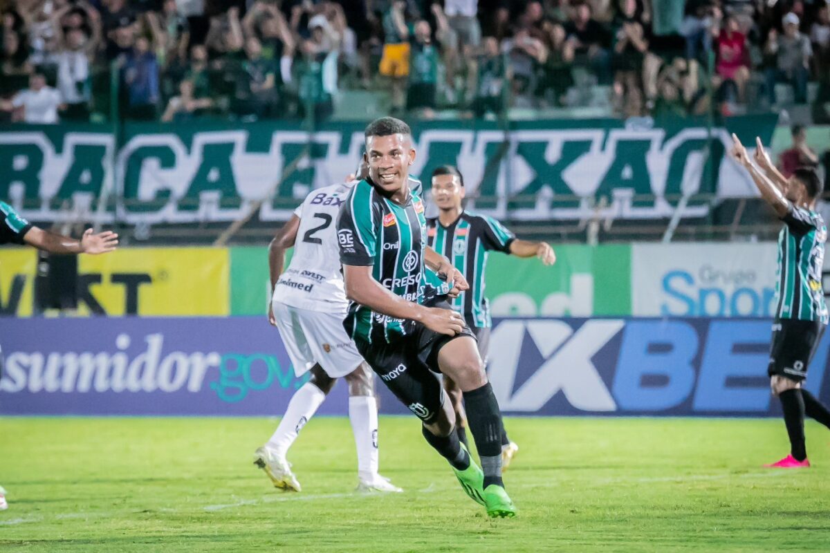 Maringá FC goleia o Galo