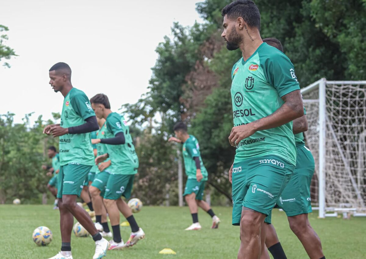 Maringá FC joga a liderança hoje na Ligga Arena