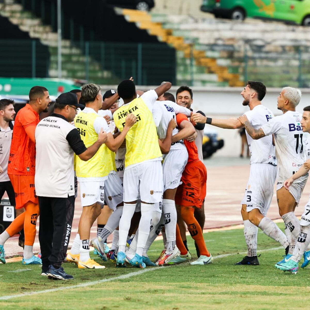 Galo Maringá e Cianorte