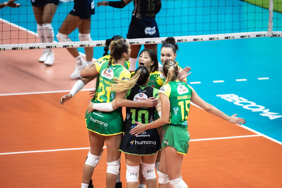 Unilife Maringá recebe o Praia Clube