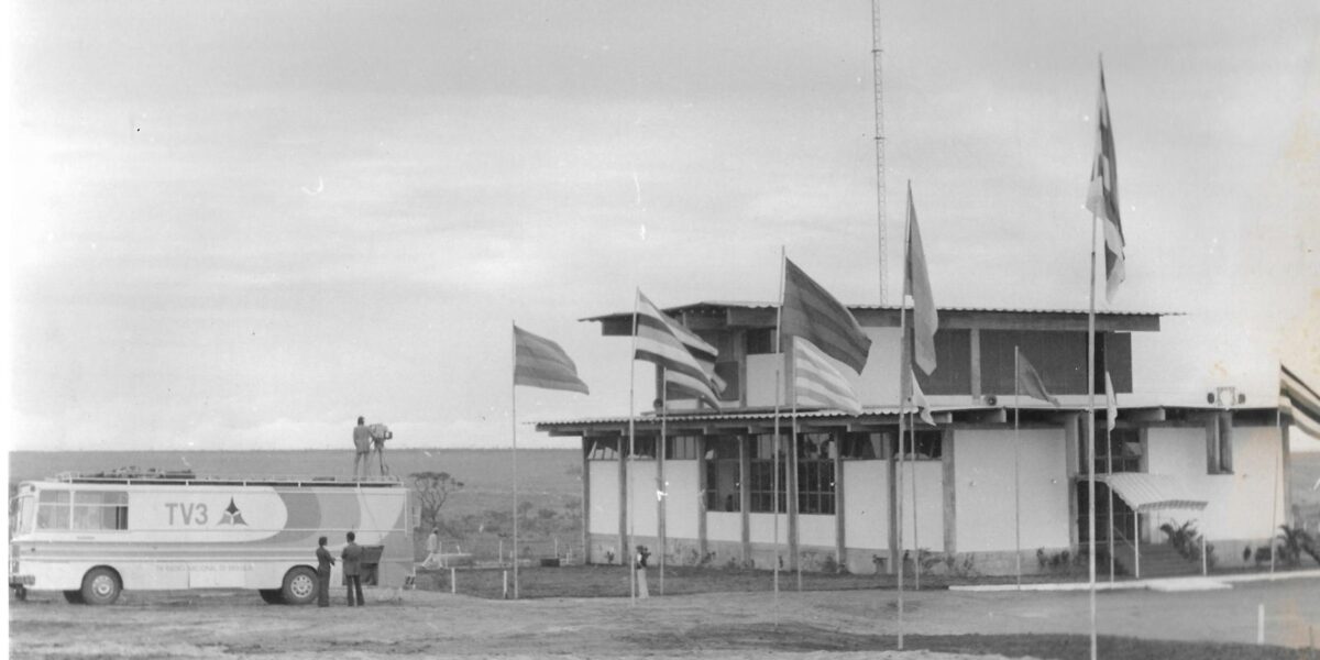 Parque de transmissões criado há 50 anos nacionaliza a comunicação