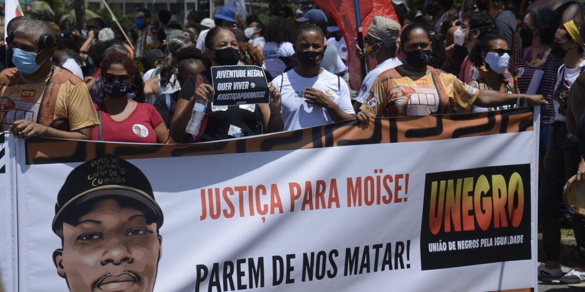 Acusados de matar congolês vão a júri popular no Rio