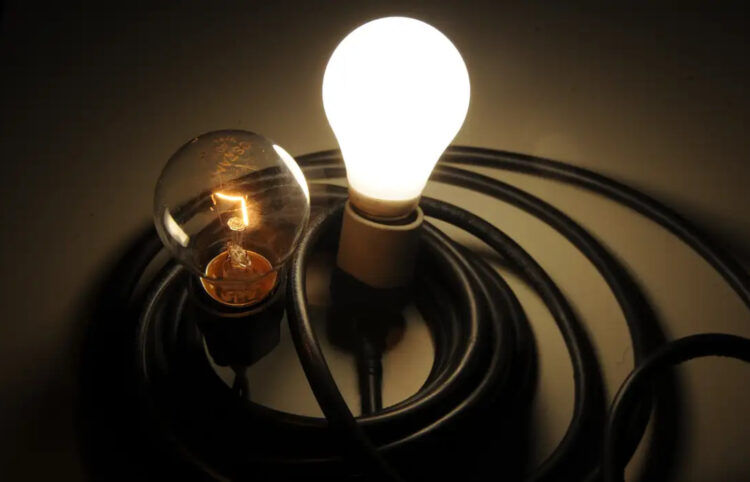 Frente Nacional dos Consumidores de Energia apresenta medidas ao governo federal para conter alta na conta de luz e evitar apagões