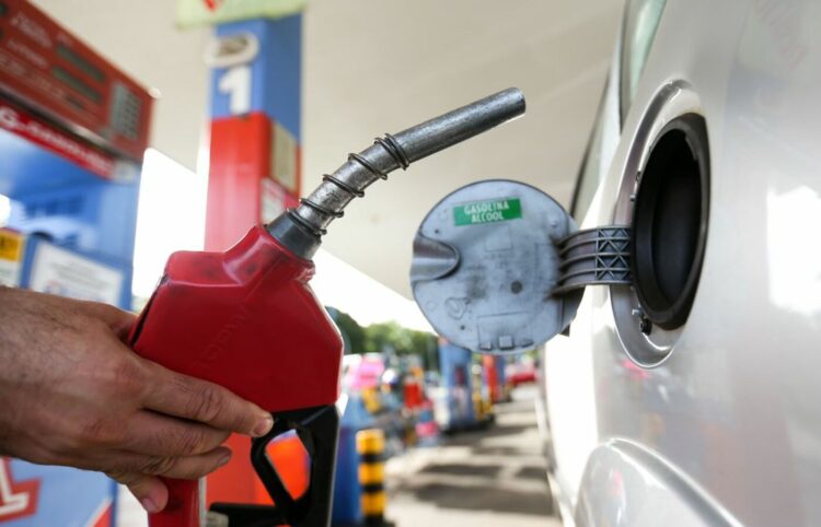 Média de preços de combustíveis caiu na segunda semana de março