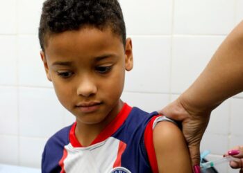 Saúde amplia vacinação contra a dengue para mais 154 municípios