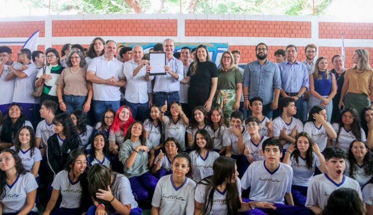 Projeto Prouni Maringá vai beneficiar cera de 1 mil alunos - Foto: Rafael Macri/PMM