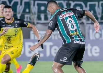 Maringá FC faz 3 a 1 no Cascavel