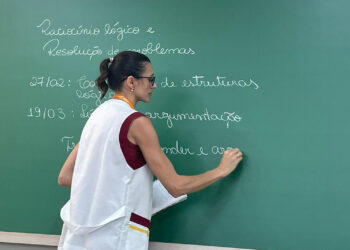 Um novo olhar para a matemática garante medalha de prata em olimpíada nacional para professora de Maringá - Foto: Arquivo pessoal