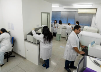 Laboratório da UEM para exames pré-transplante