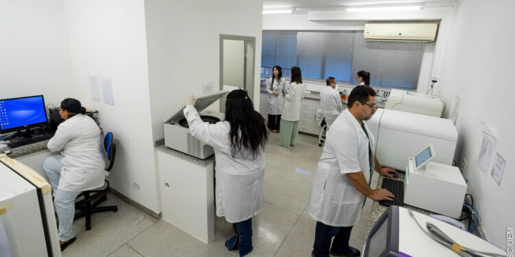 Laboratório da UEM para exames de órgãps pré-transplante