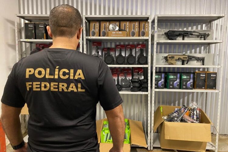 Empresa de Maringá é investigada pela PF por tráfico internacional de armas