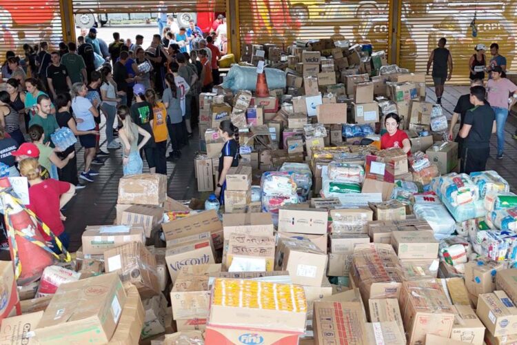 Arrecadação de doações no Paraná para o RS chegam a 3,3 mil toneladas - Foto: Valdelino Pontes/SECID