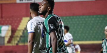 Maringá FC perde de virada para o Água Santa