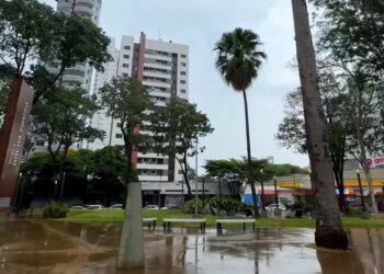 Chuva trás frio a partir desta quinta, 24 em Maringá - Reprodução: Samuel Melo/Maringá em fotos