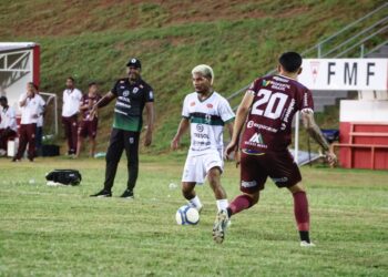 Maringá FC vence o patrocinense de virada