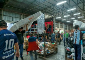 Em Maringá as pessoas podem levar os produtos e itens no 5º Grupamento de Bombeiros, localizado na Rua Benjamin Constant, 93, na Zona 7 - Foto: Valdelino Pontes/Sedid-PR