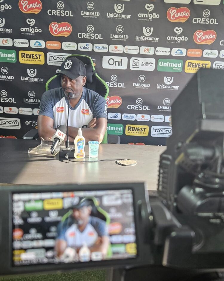 Jorge Castilho não revela formação titular para confronto de sábado em Minas Gerais. Foto: Rodrigo Araújo/Maringá FC.