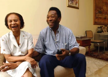 Morre dona Celeste, mãe de Pelé