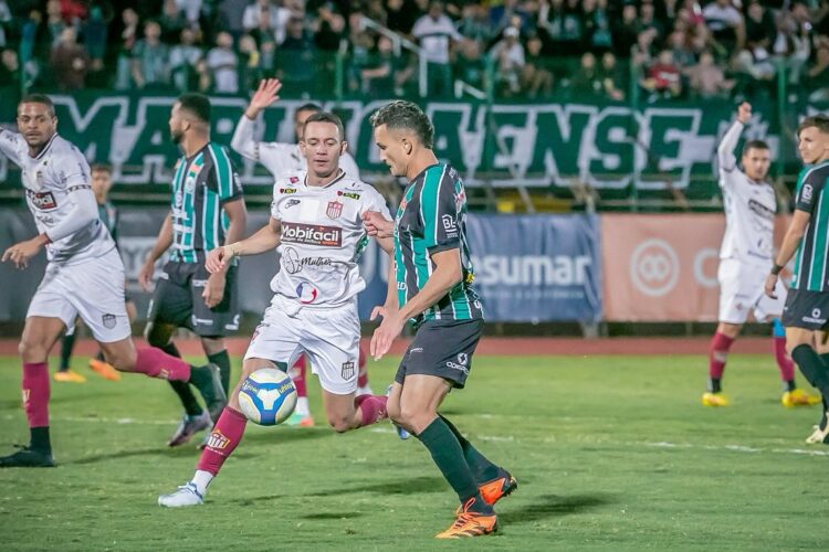 Maringá FC goleia o Patrocinense