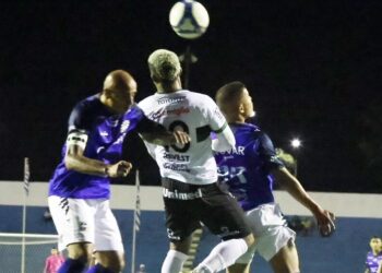 Maringá FC leva gol do ex e empata com o São José